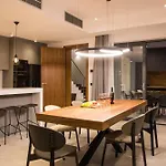 Villa Magnificent 5 Bedrooms Splendor Stunning Sea View *