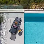 Magnificent 5 Bedrooms Splendor Stunning Sea View Villa *