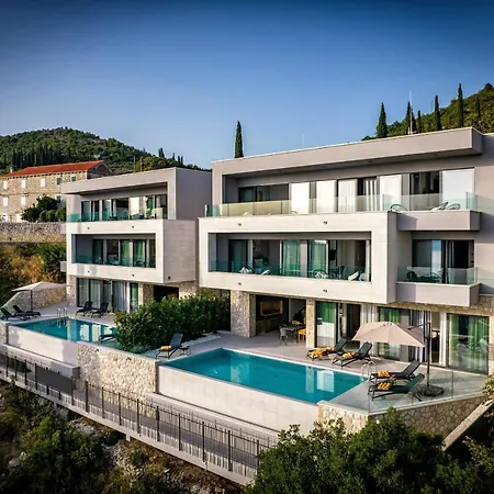 Magnificent 5 Bedrooms Splendor Stunning Sea Island Views Gym