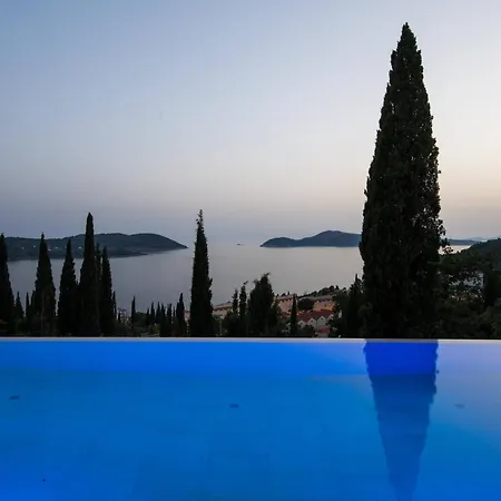 Magnificent 5 Bedrooms Splendor Stunning Sea Island Views Gym Villa Orasac