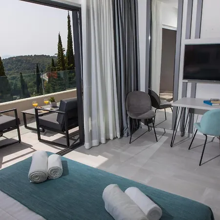 Magnificent 5 Bedrooms Splendor Stunning Sea Island Views Gym Villa