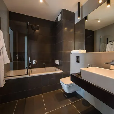 Villa Magnificent 5 Bedrooms Splendor Stunning Sea View *