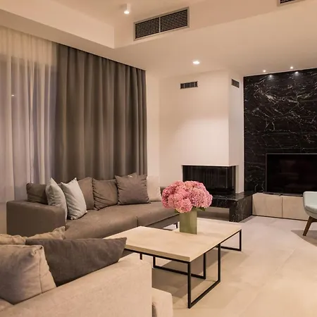 Villa Magnificent 5 Bedrooms Splendor Stunning Sea View *