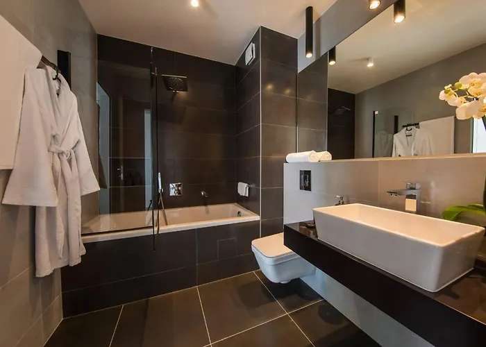 别墅 Magnificent 5 Bedrooms Splendor Stunning Sea View *