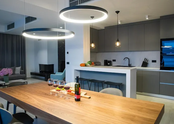 Magnificent 5 Bedrooms Splendor Stunning Sea View 别墅 奥拉萨奇
