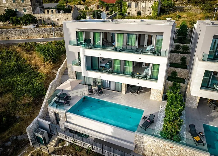 别墅 Magnificent 5 Bedrooms Splendor Stunning Sea View